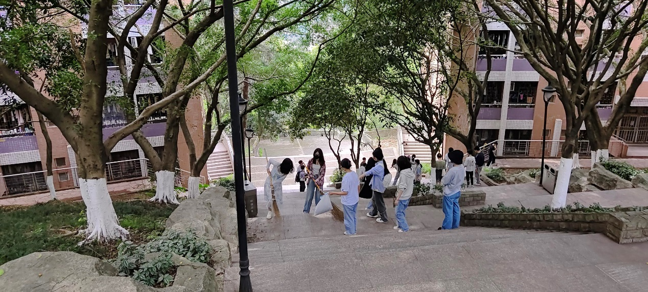 bat365中文官方网站开展“践行劳动育人实践，增强金融强国本领”主题劳动实践活动